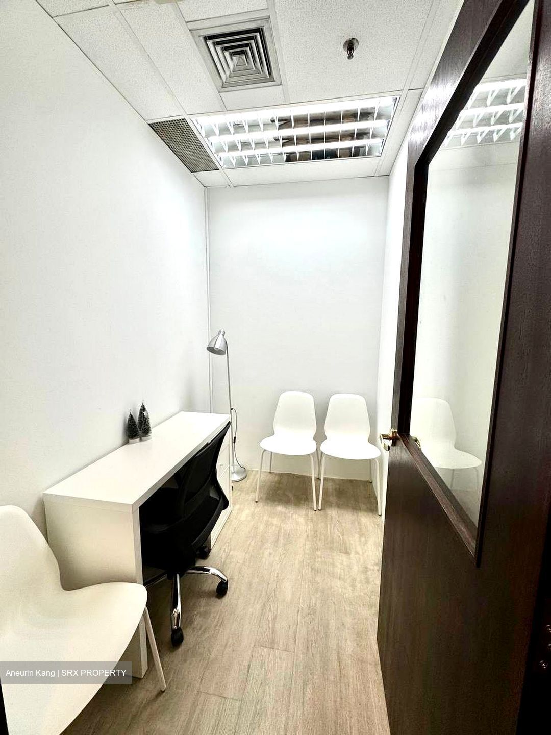 North Bridge Centre (D7), Office #550120501
